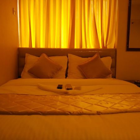 Hotel Silver Castle Mumbai Eksteriør bilde