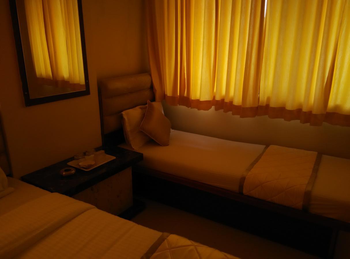 Hotel Silver Castle Mumbai Eksteriør bilde